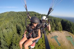 Paragliding over Seattle