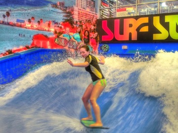 Tjänst: Indoor Surfing